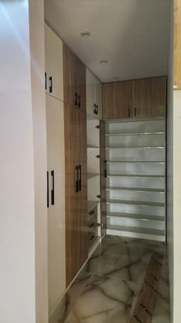 High gloss Wardrobe